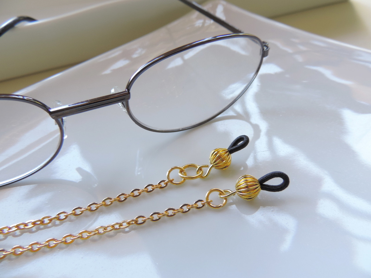 Round Leather Eyeglass Chain - Chain Reading Glasses Holders - Sunglasses  Holder - Leather Eyeglass Holder